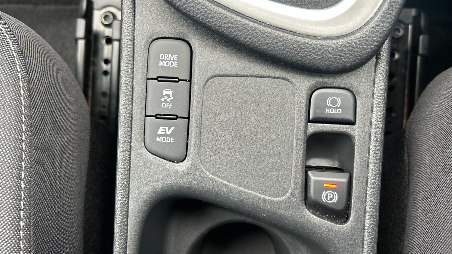 Used Toyota Yaris 2022 for sale - 76157718: Photo 38