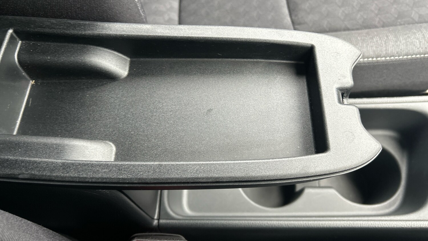 Used Toyota Yaris 2022 for sale - 76157718: Photo 40