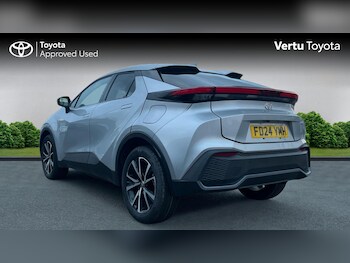 Used Toyota C-HR 2024 for sale - 76461258: Photo