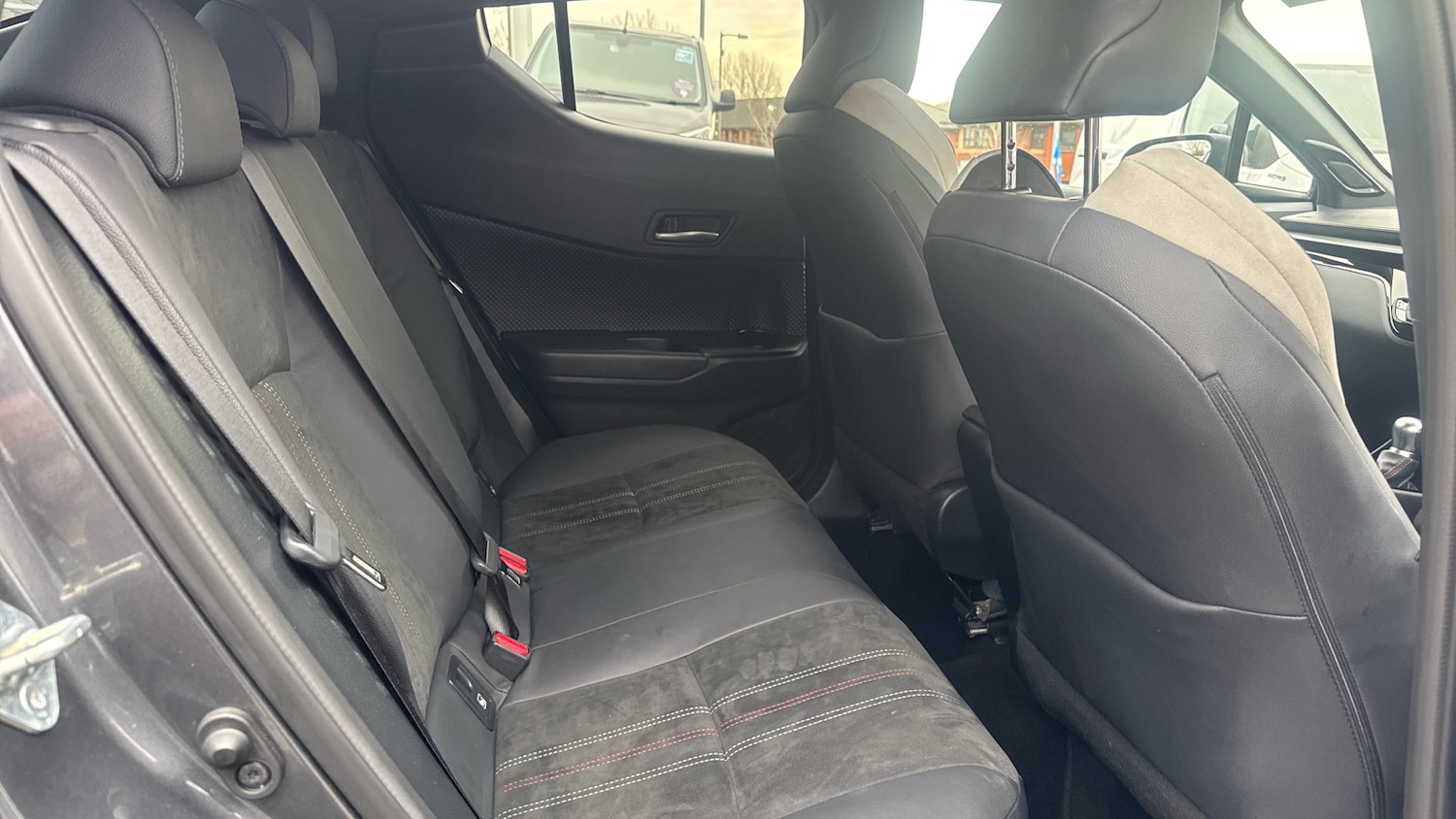 Used Toyota C-HR 2022 for sale - 77530145: Photo 12