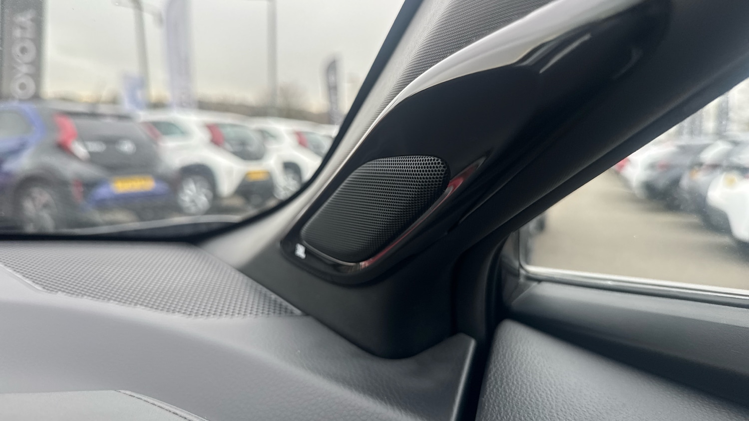 Used Toyota C-HR 2022 for sale - 77530145: Photo 35