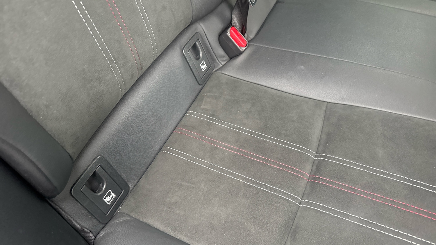 Used Toyota C-HR 2022 for sale - 77530145: Photo 42