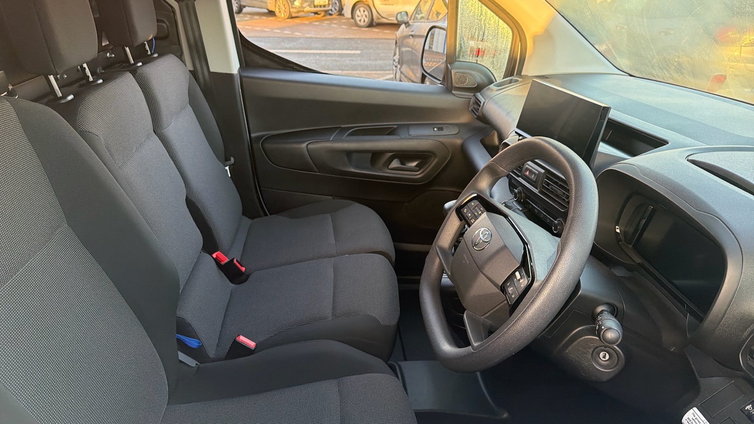 Used Toyota ProAce 2024 for sale - 77077801: Photo 11