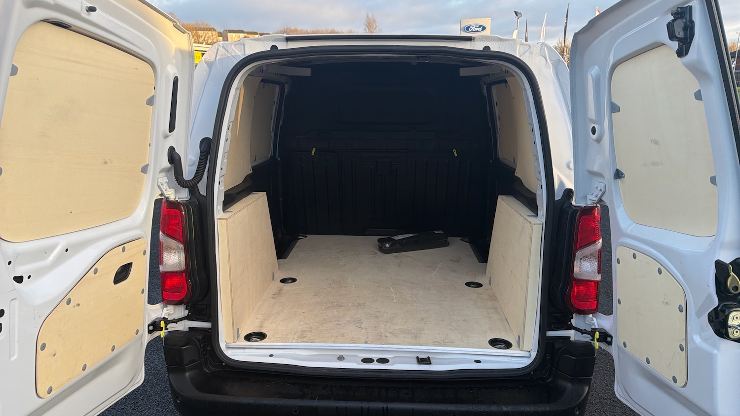 Used Toyota ProAce 2024 for sale - 77077801: Photo 14