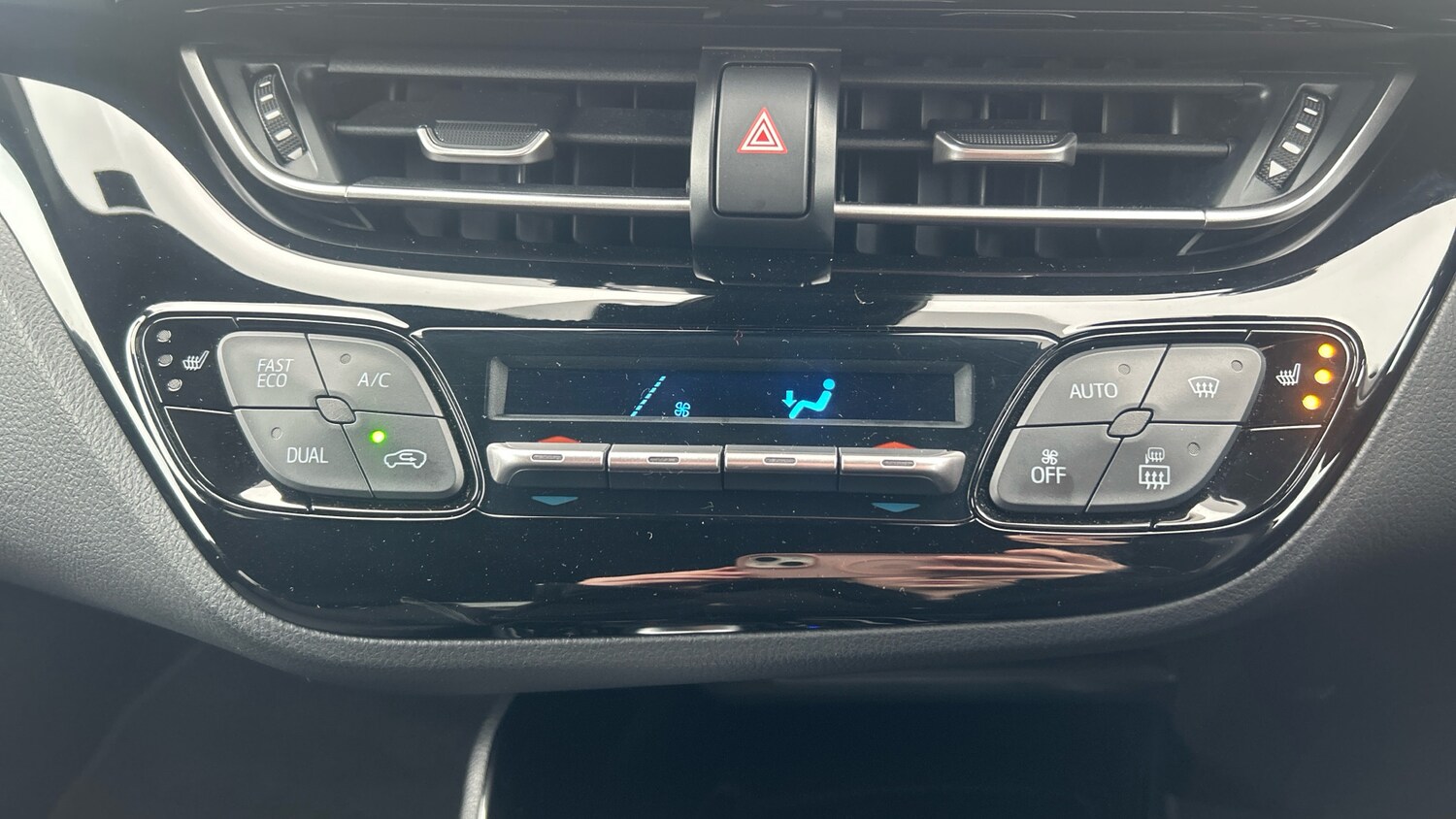 Used Toyota C-HR 2021 for sale - 77760454: Photo 41