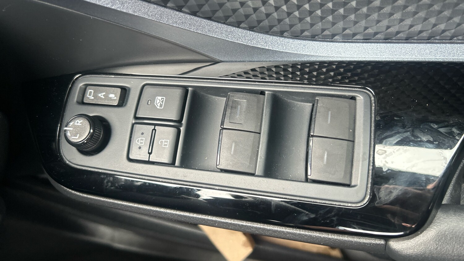 Used Toyota C-HR 2021 for sale - 77760454: Photo 44