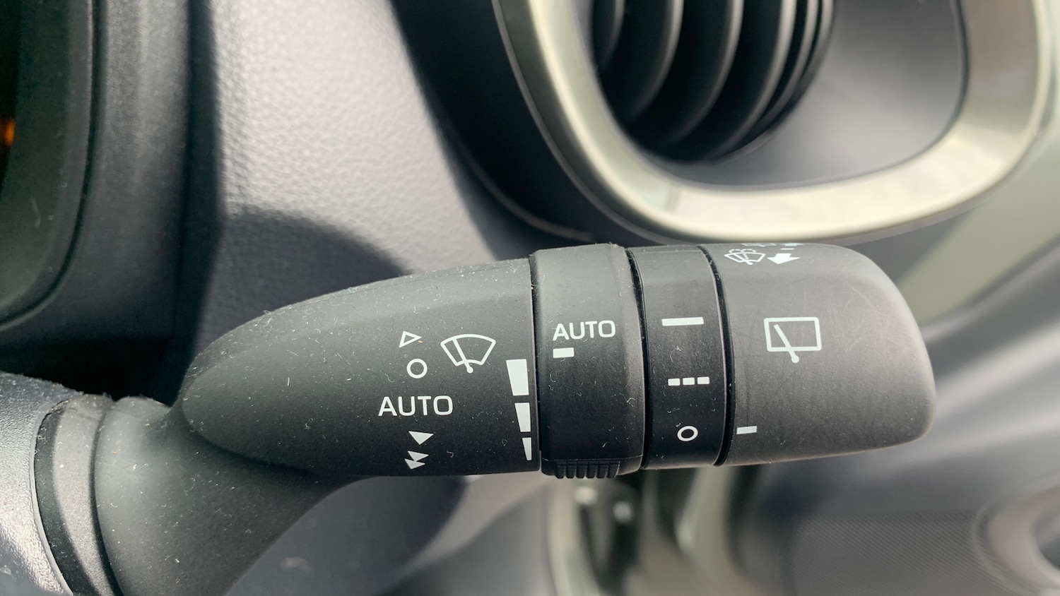 Used Toyota Aygo X 2023 for sale - 76719947: Photo 31