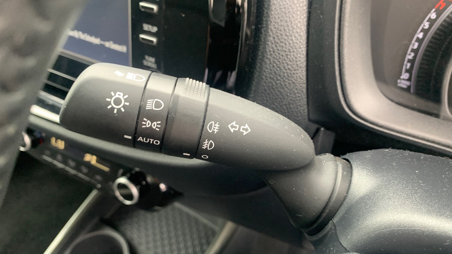 Used Toyota Aygo X 2023 for sale - 76719947: Photo 32