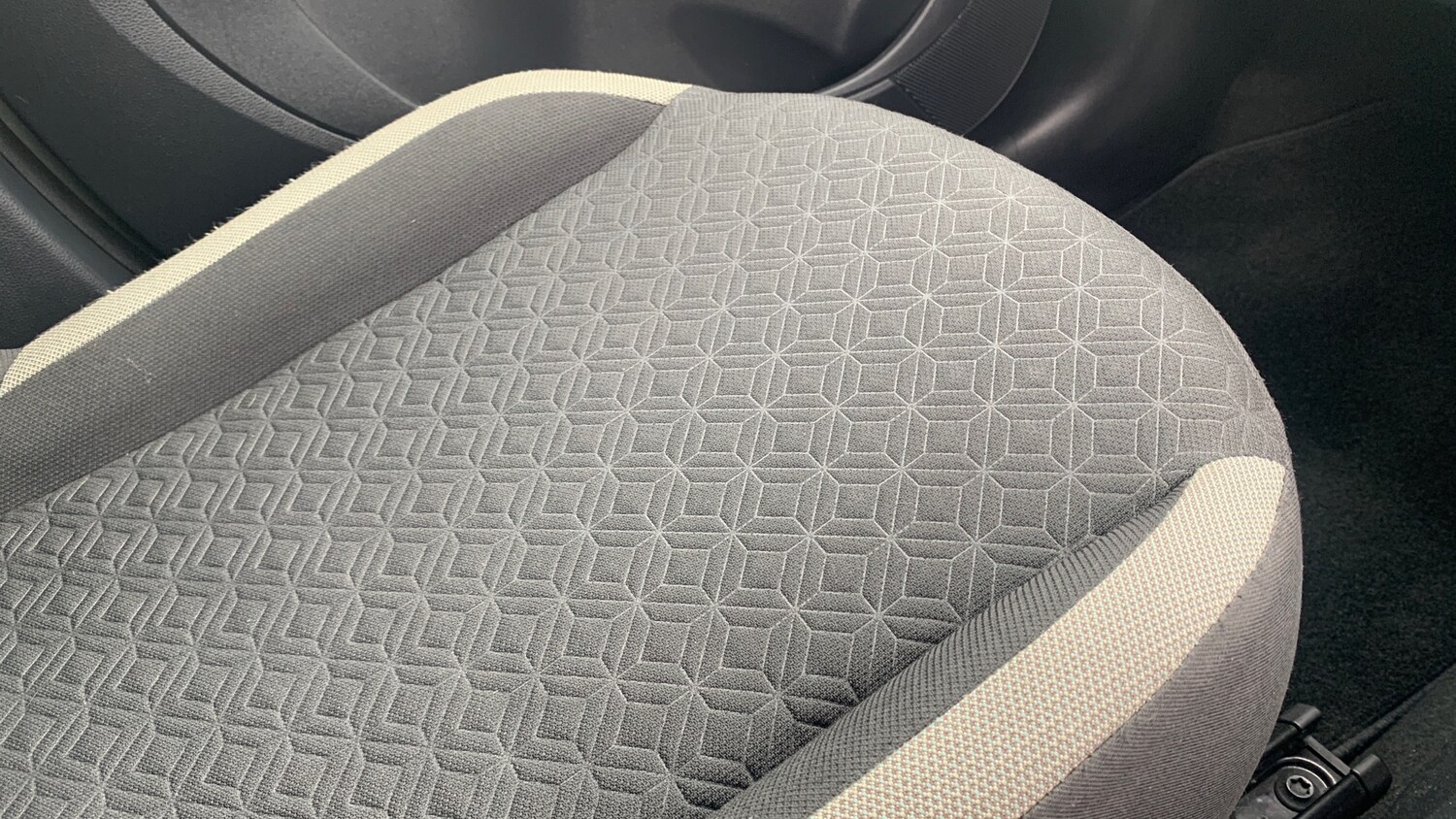 Used Toyota Aygo X 2023 for sale - 76719947: Photo 38