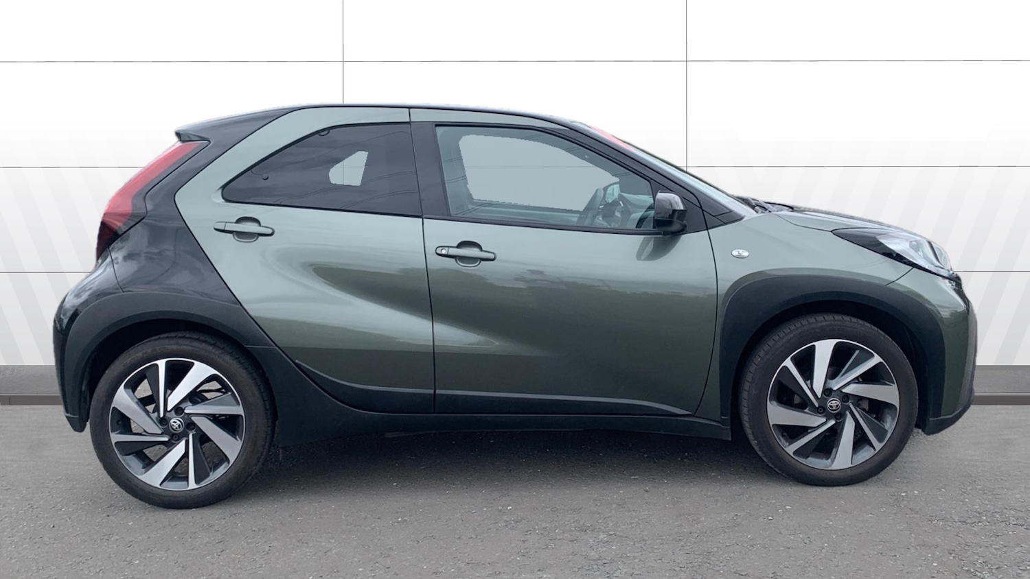 Used Toyota Aygo X 2023 for sale - 76719947: Photo 5