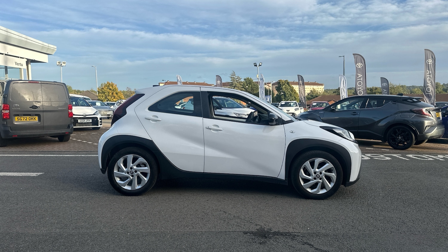 Used Toyota Aygo X 2023 for sale - 75995707: Photo 16