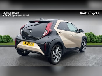 Used Toyota Aygo X 2025 for sale - 76157055: Photo 2