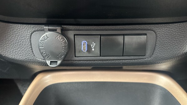Used Toyota Aygo X 2025 for sale - 76157055: Photo 34