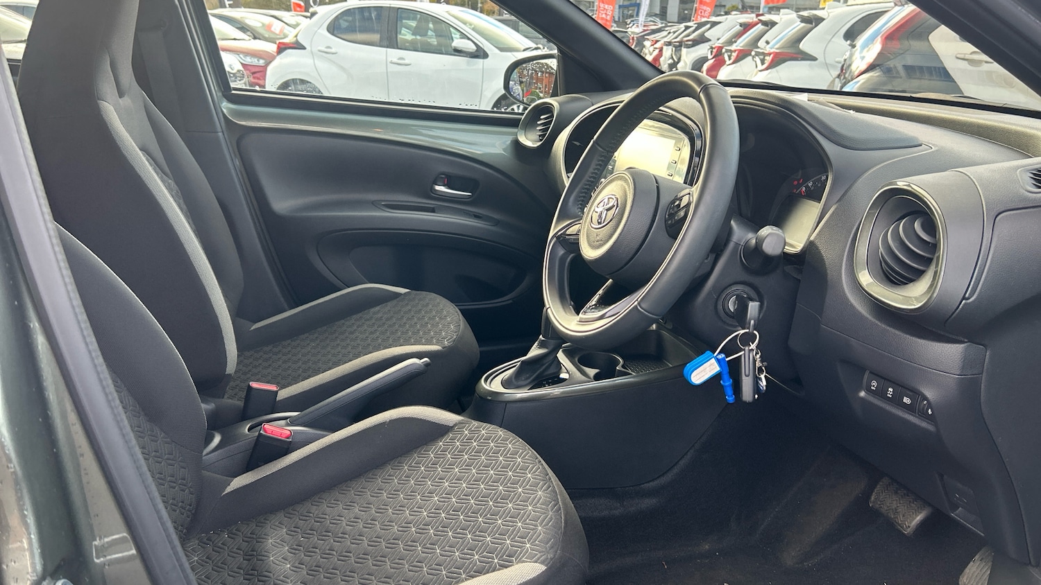 Used Toyota Aygo X 2022 for sale - 76555656: Photo 11