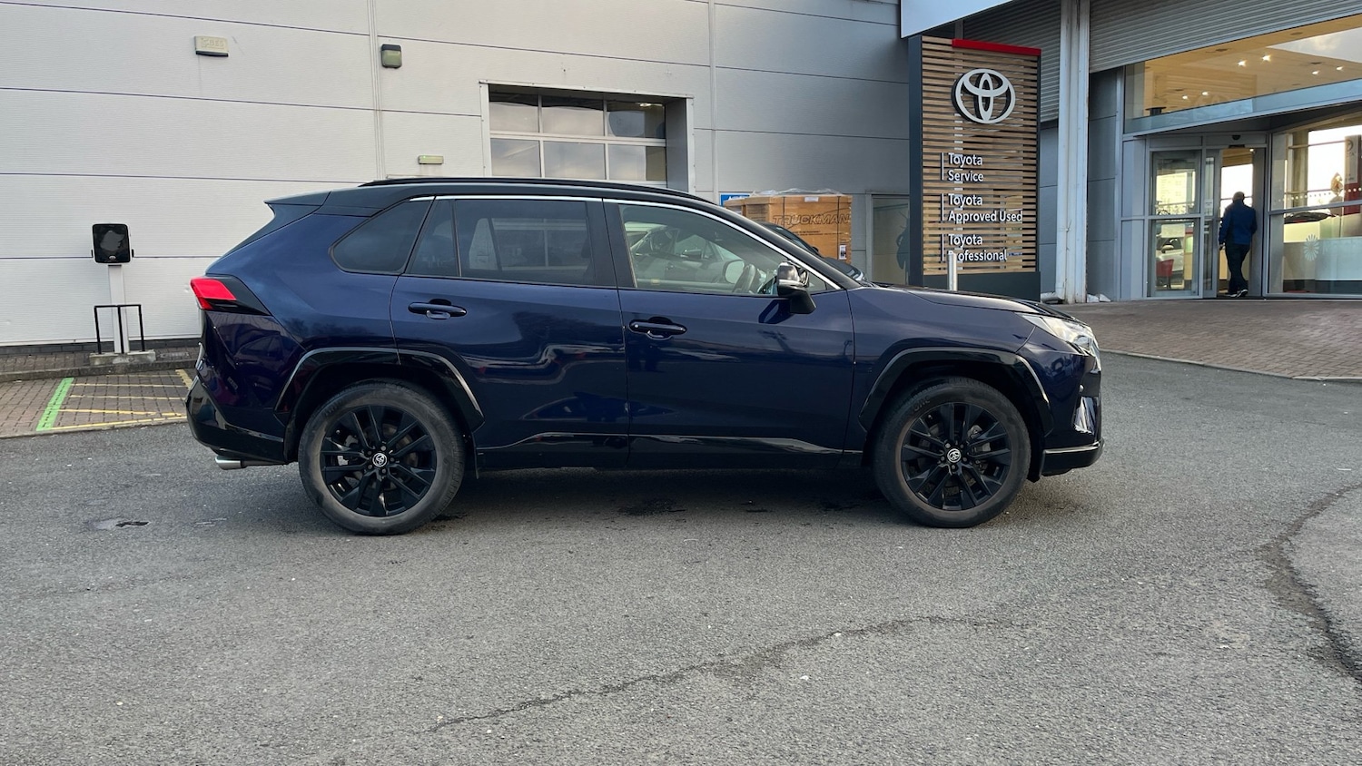 Used Toyota RAV4 2022 for sale - 76895181: Photo 16