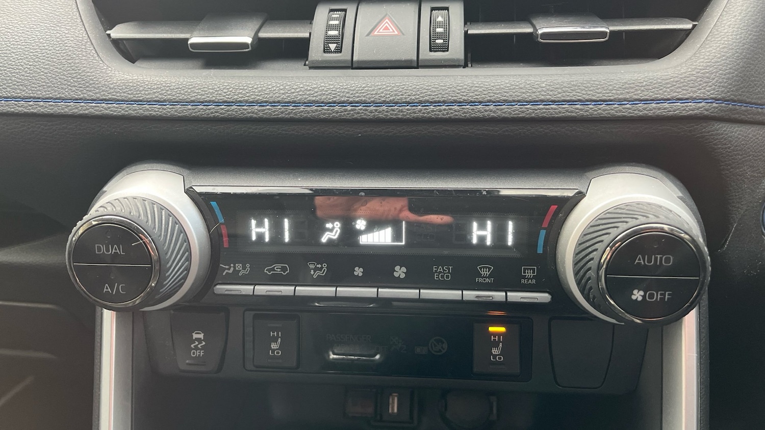 Used Toyota RAV4 2022 for sale - 76895181: Photo 28