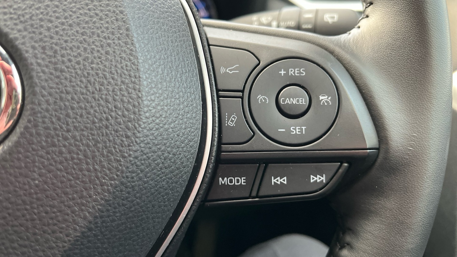 Used Toyota RAV4 2022 for sale - 76895181: Photo 35