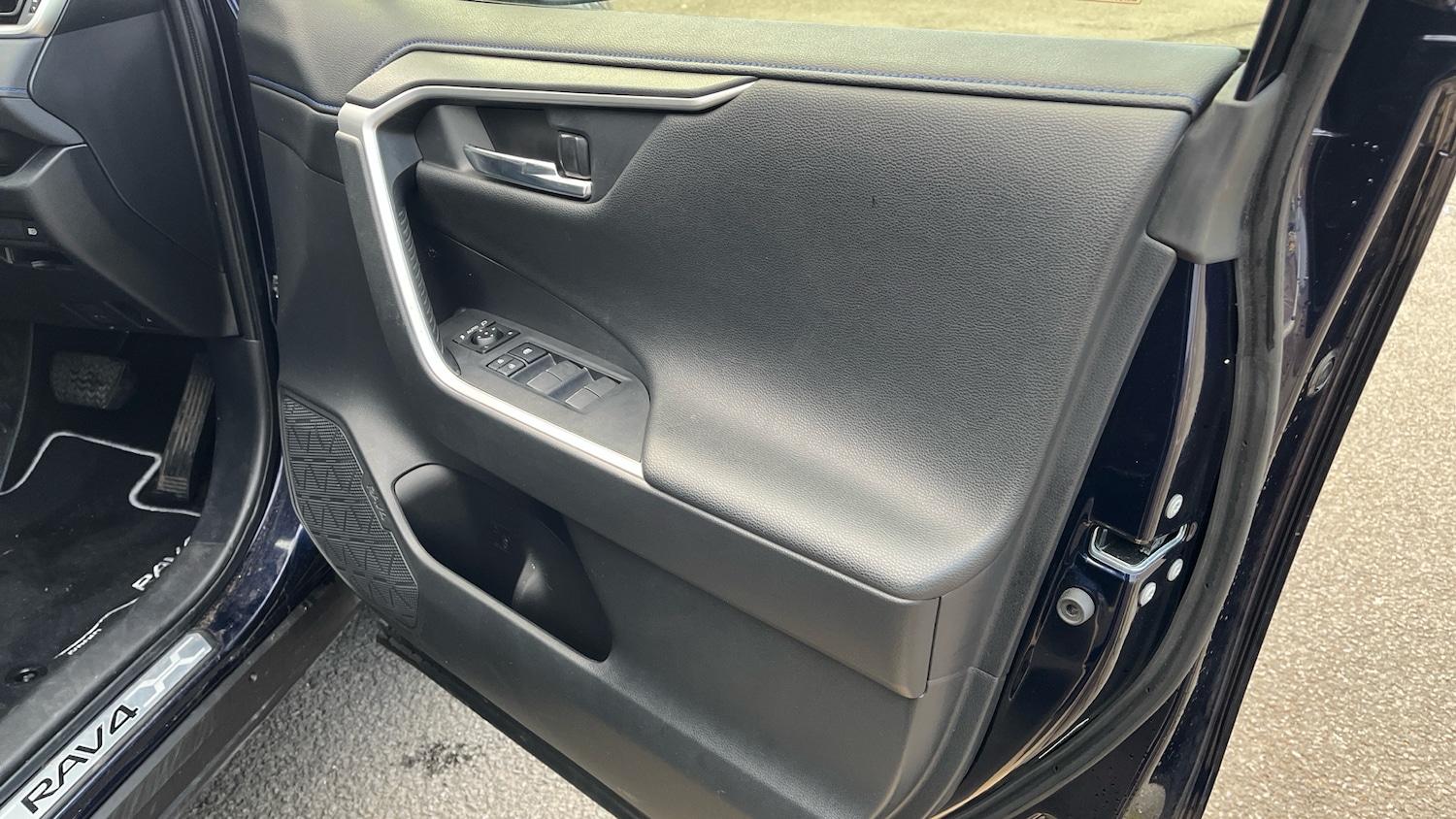 Used Toyota RAV4 2022 for sale - 76895181: Photo 37