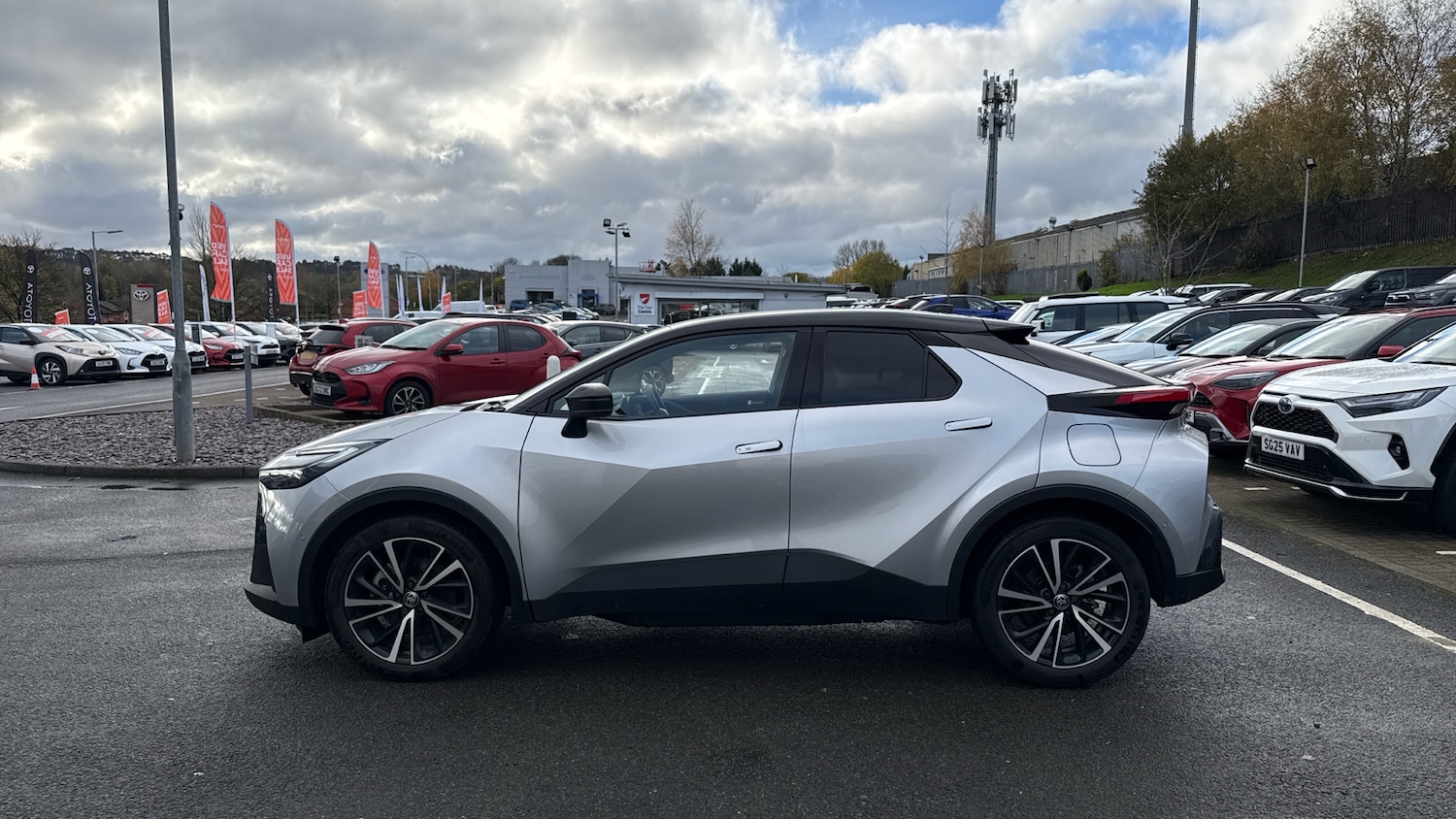 Used Toyota C-HR 2024 for sale - 76565315: Photo 17
