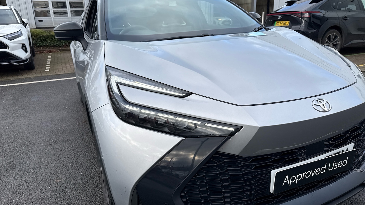 Used Toyota C-HR 2024 for sale - 76565315: Photo 24