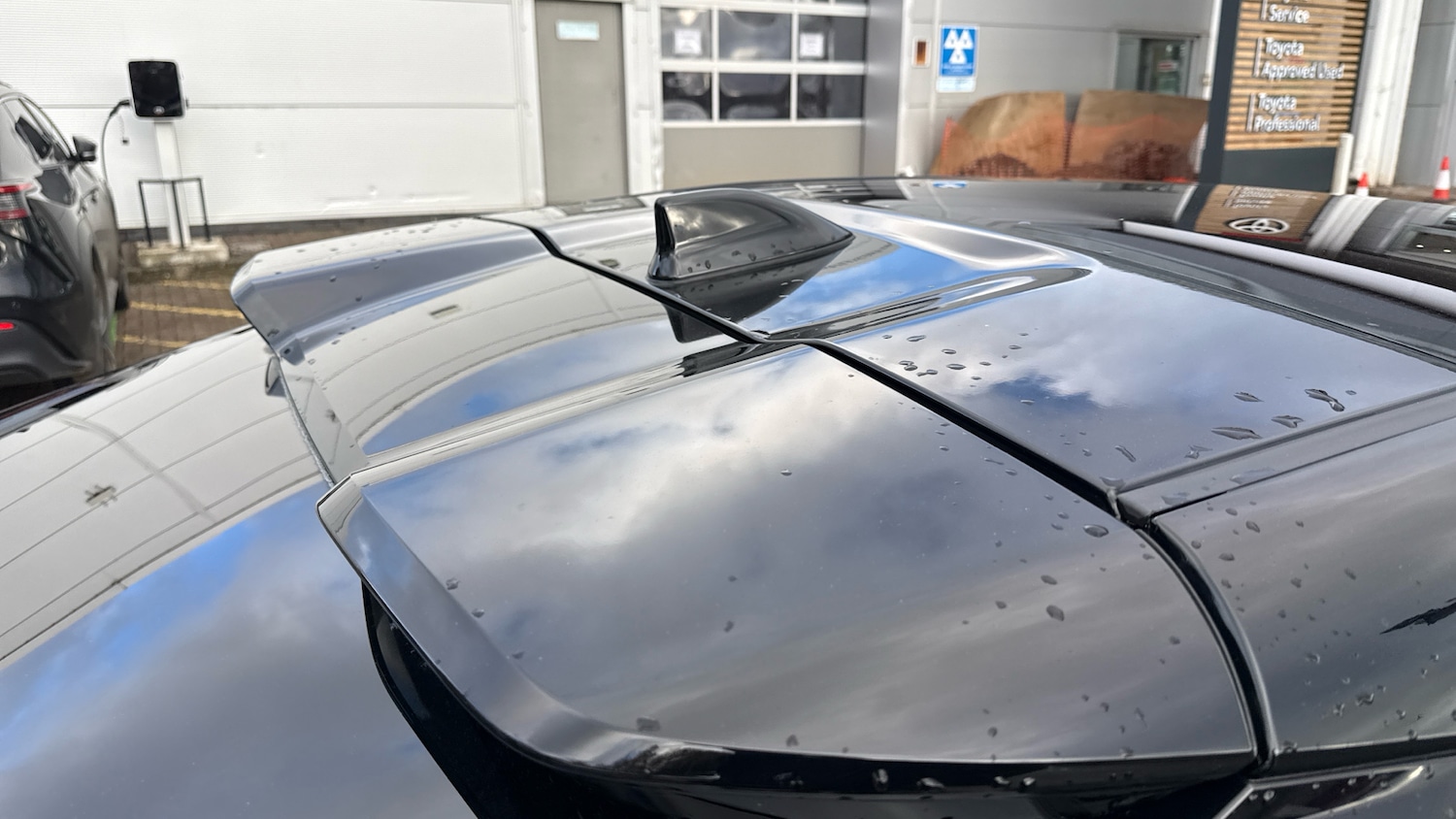 Used Toyota C-HR 2024 for sale - 76565315: Photo 25