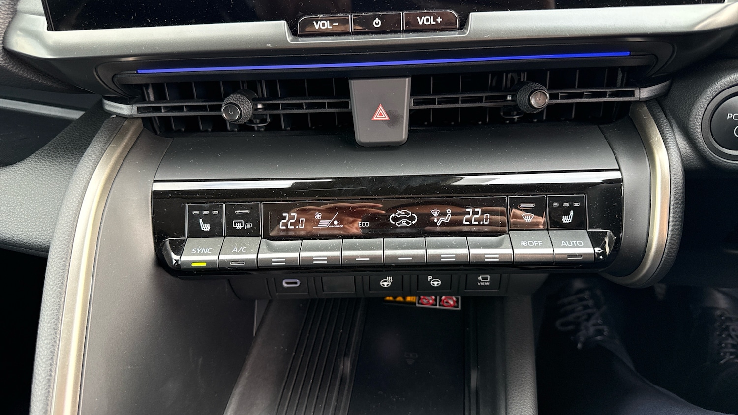 Used Toyota C-HR 2024 for sale - 76565315: Photo 40