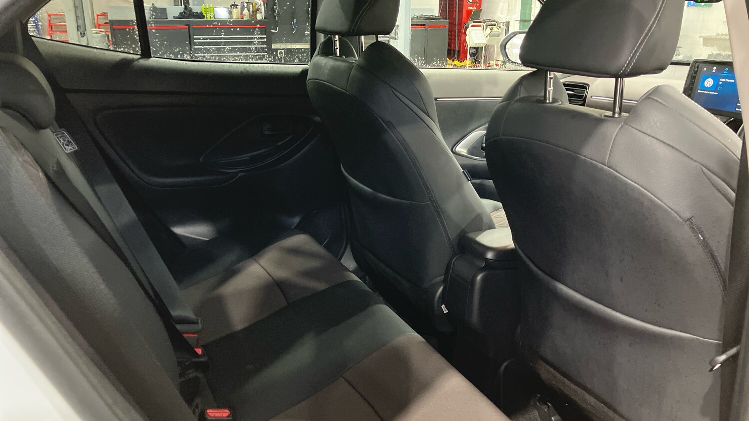 Used Toyota Yaris Cross 2024 for sale - 77379094: Photo 12