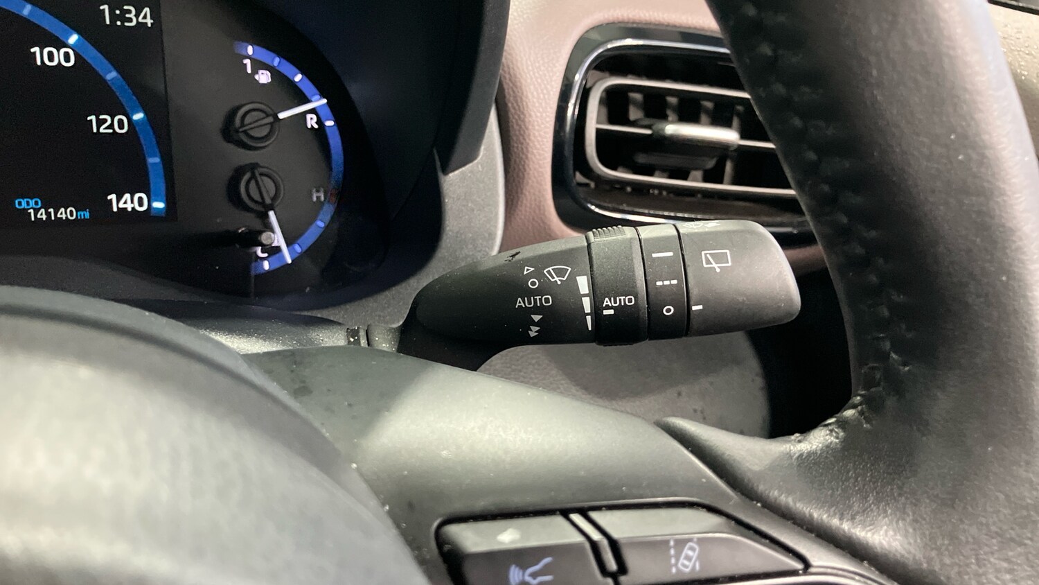 Used Toyota Yaris Cross 2024 for sale - 77379094: Photo 22