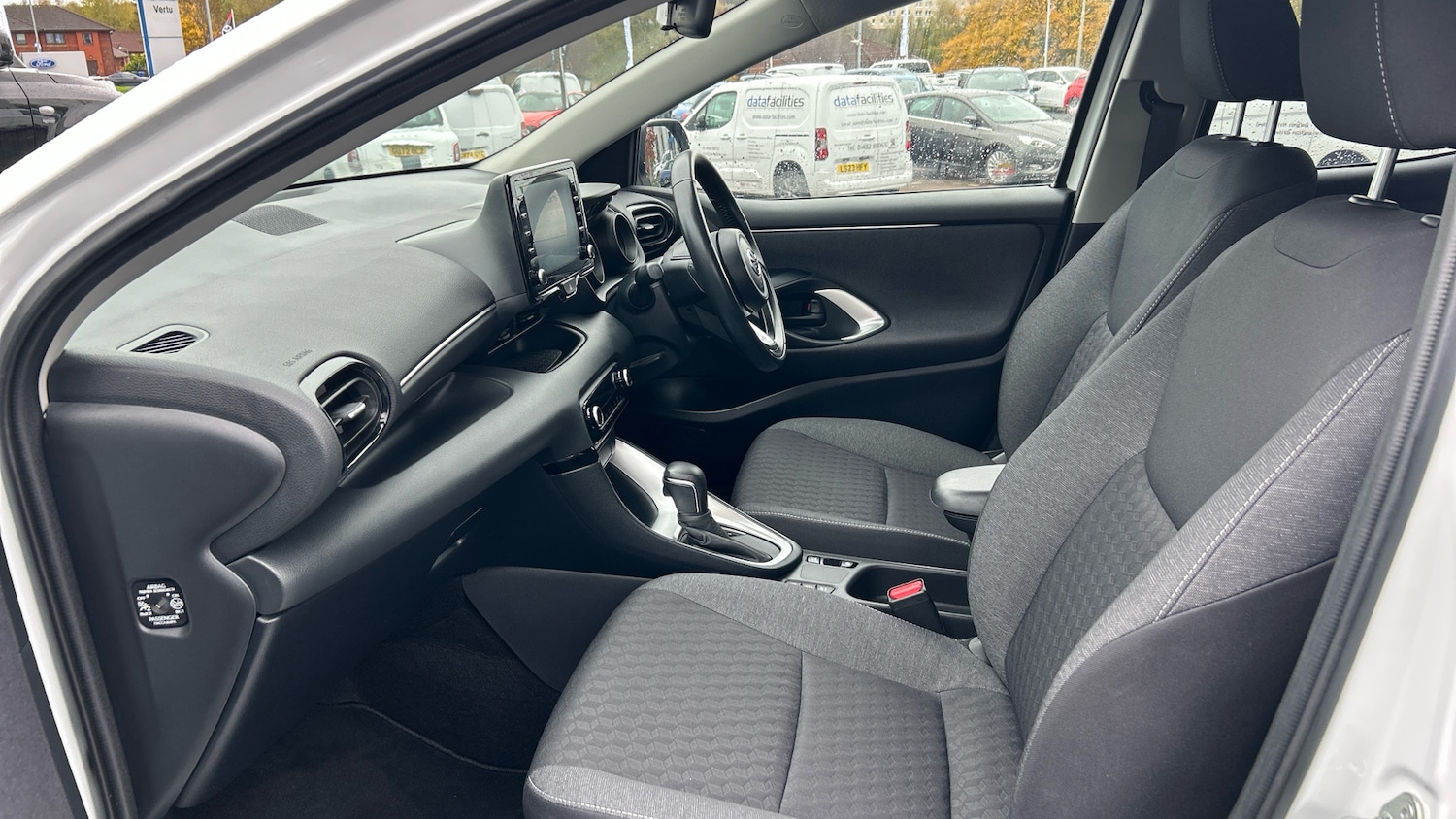 Used Toyota Yaris 2022 for sale - 76477129: Photo 10