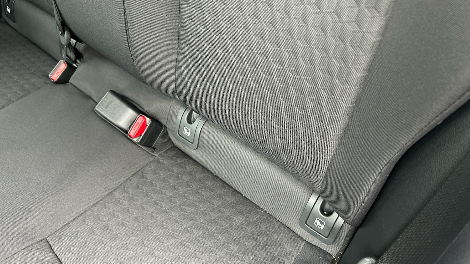 Used Toyota Yaris 2022 for sale - 76477129: Photo 29