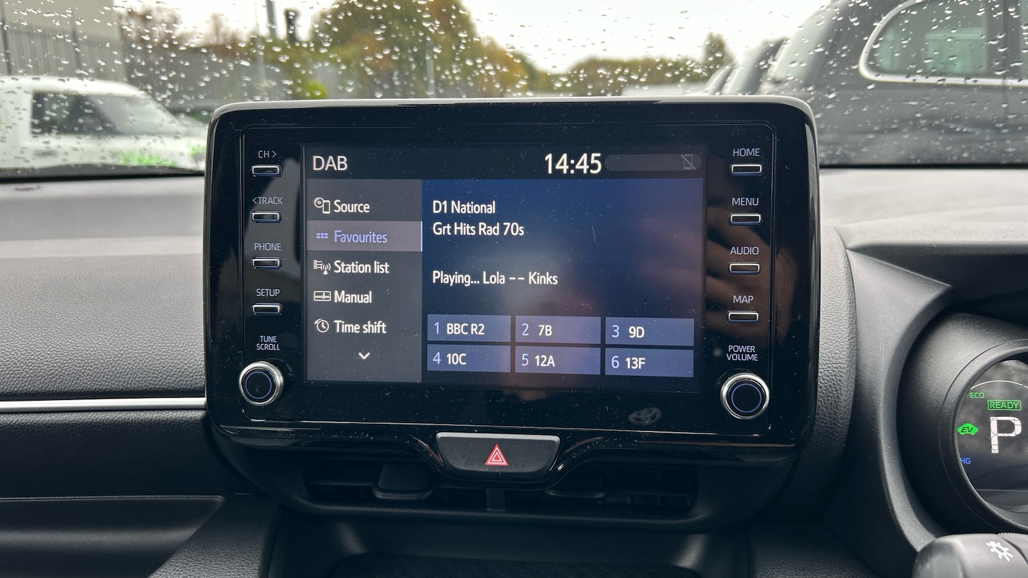 Used Toyota Yaris 2022 for sale - 76477129: Photo 39