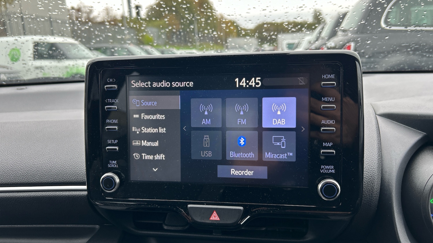 Used Toyota Yaris 2022 for sale - 76477129: Photo 42