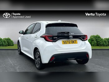 Used Toyota Yaris 2022 for sale - 76477129: Photo