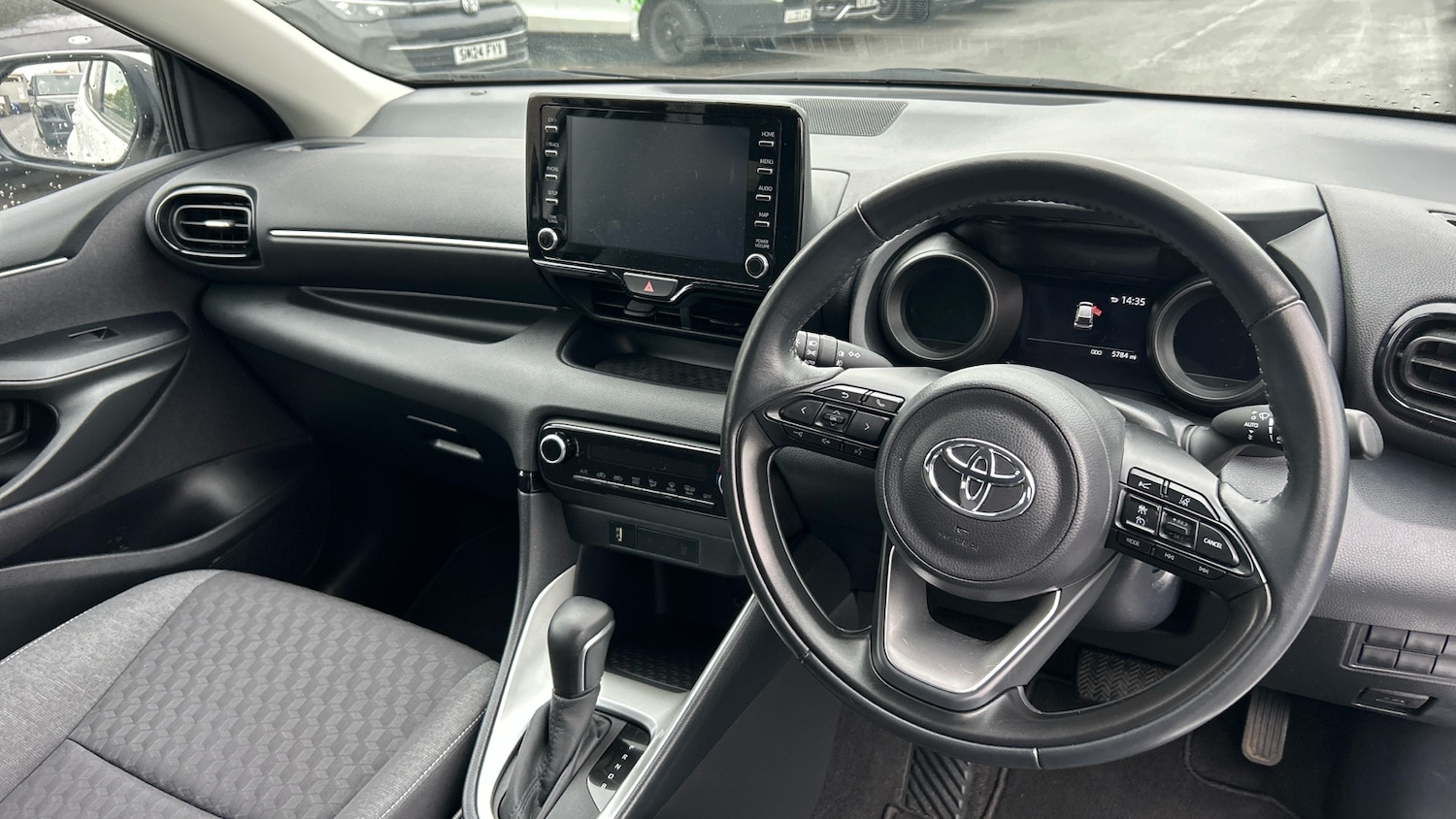 Used Toyota Yaris 2022 for sale - 76477129: Photo 5