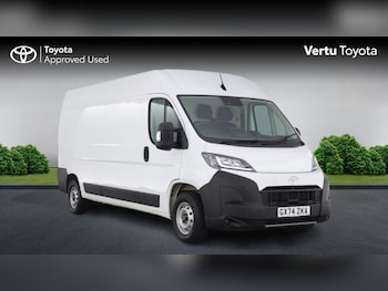 Toyota PROACE MAX feature image