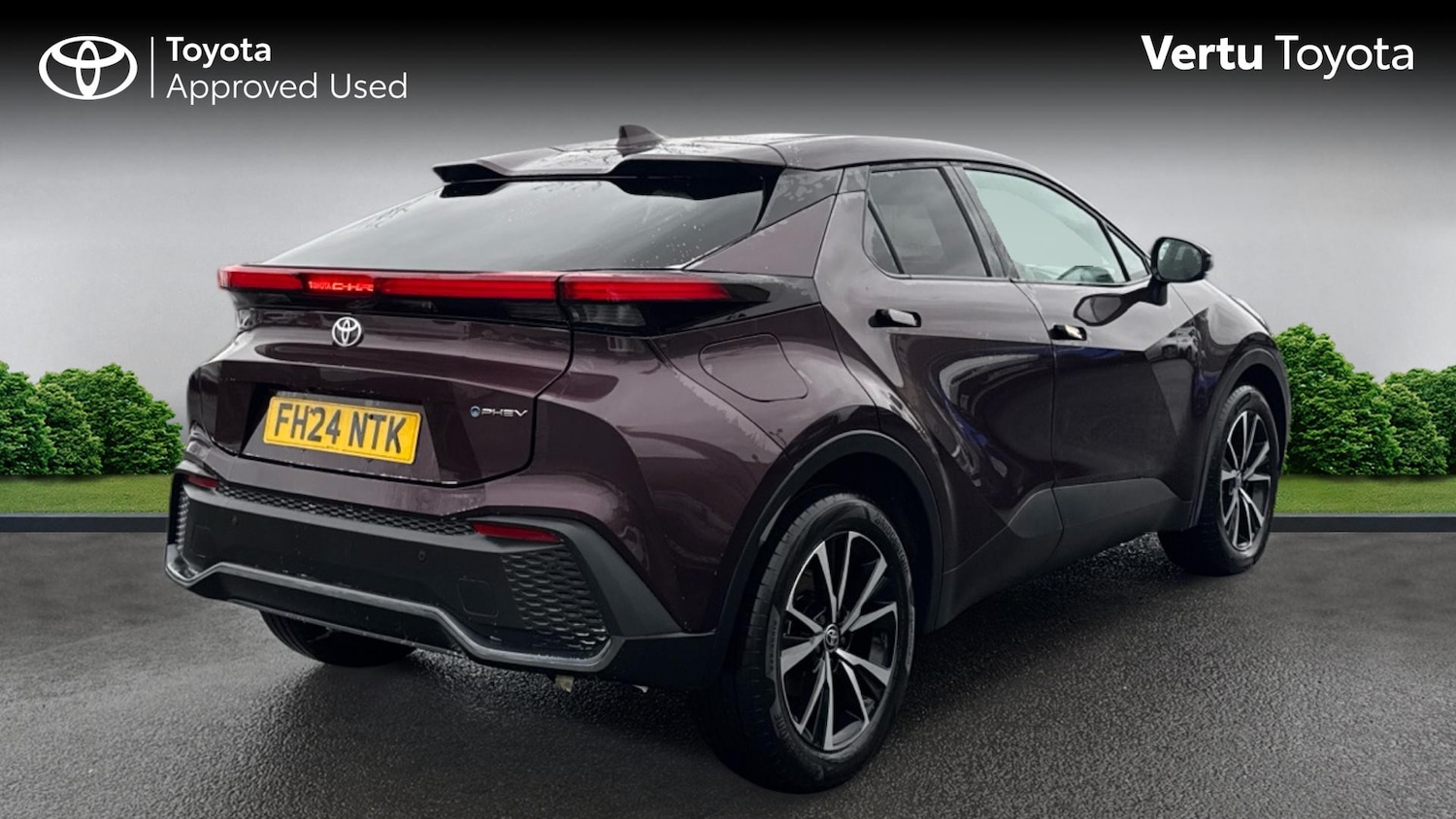 Used Toyota C-HR 2024 for sale - 77638721: Photo 2