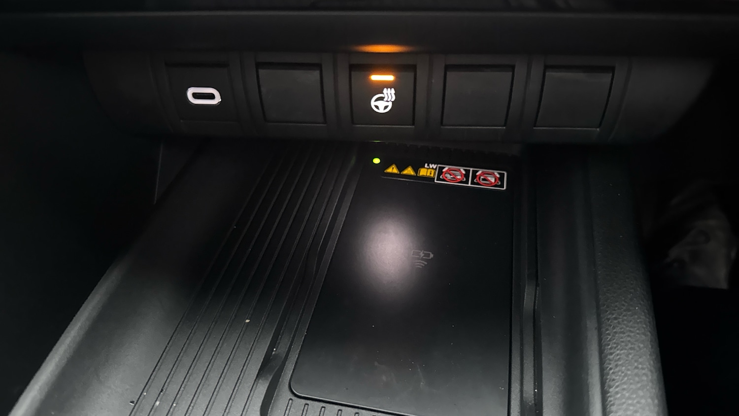 Used Toyota C-HR 2024 for sale - 77638721: Photo 29