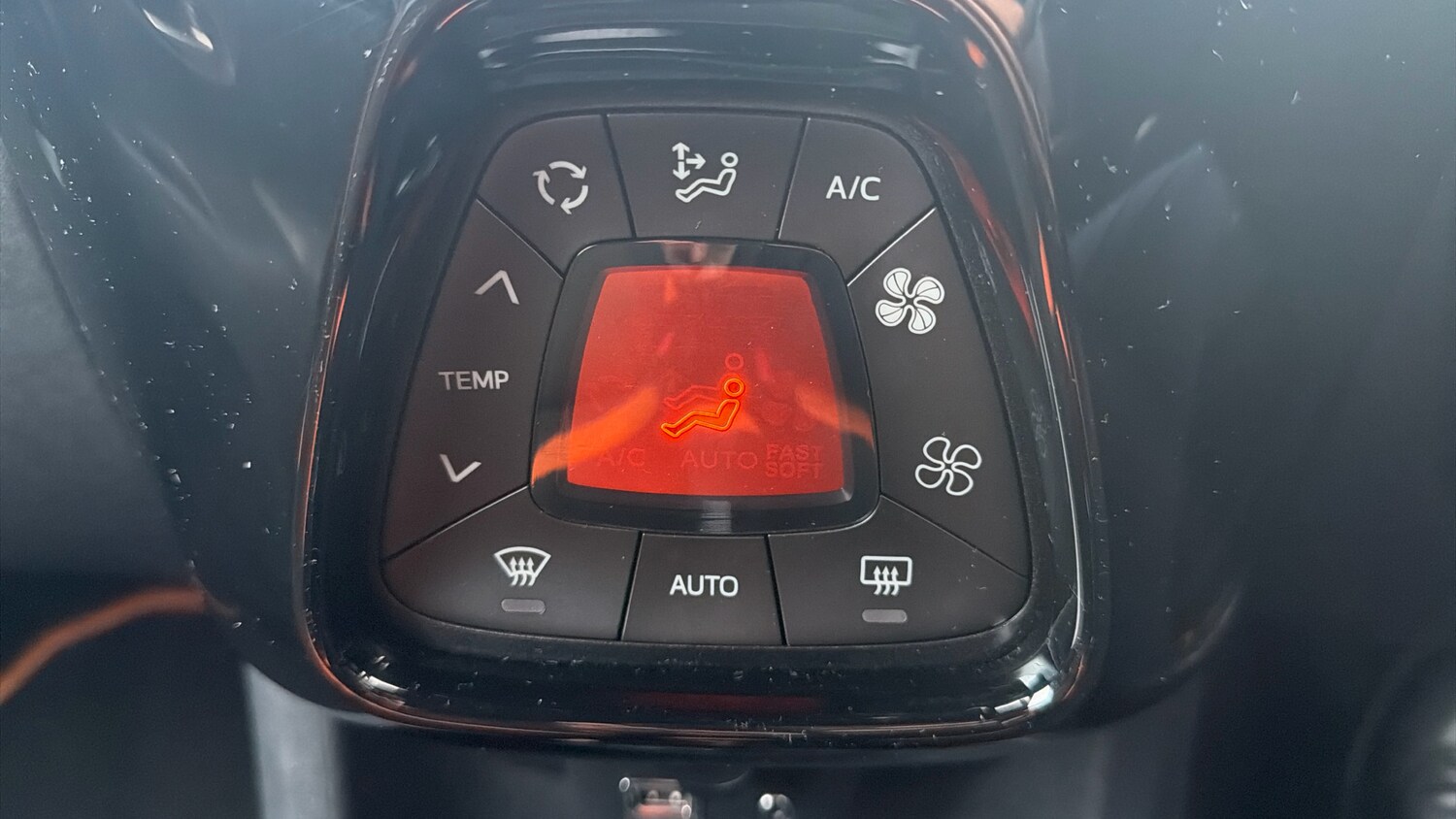 Used Toyota AYGO 2020 for sale - 77915381: Photo 35