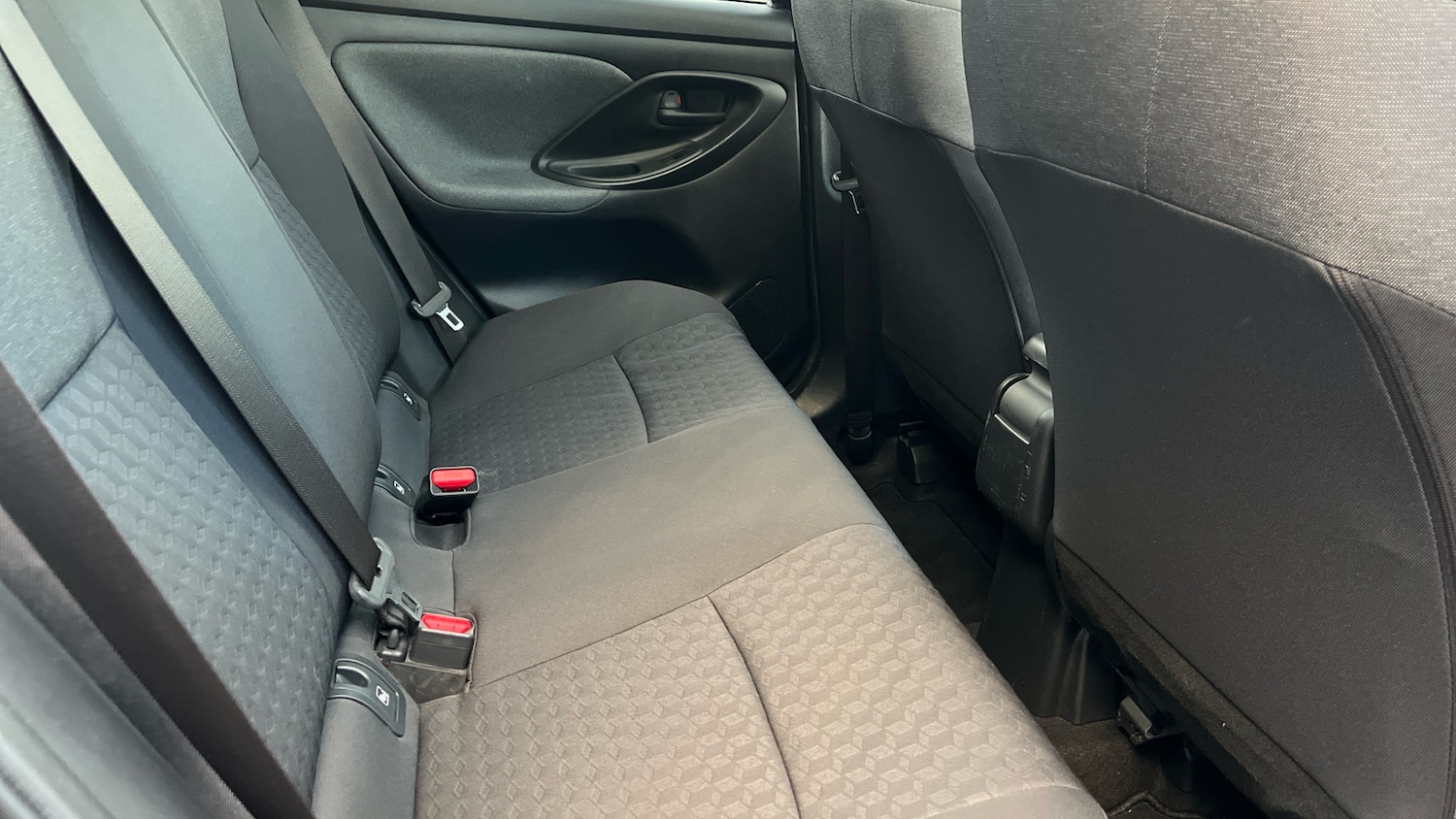 Used Toyota Yaris 2022 for sale - 77072969: Photo 42