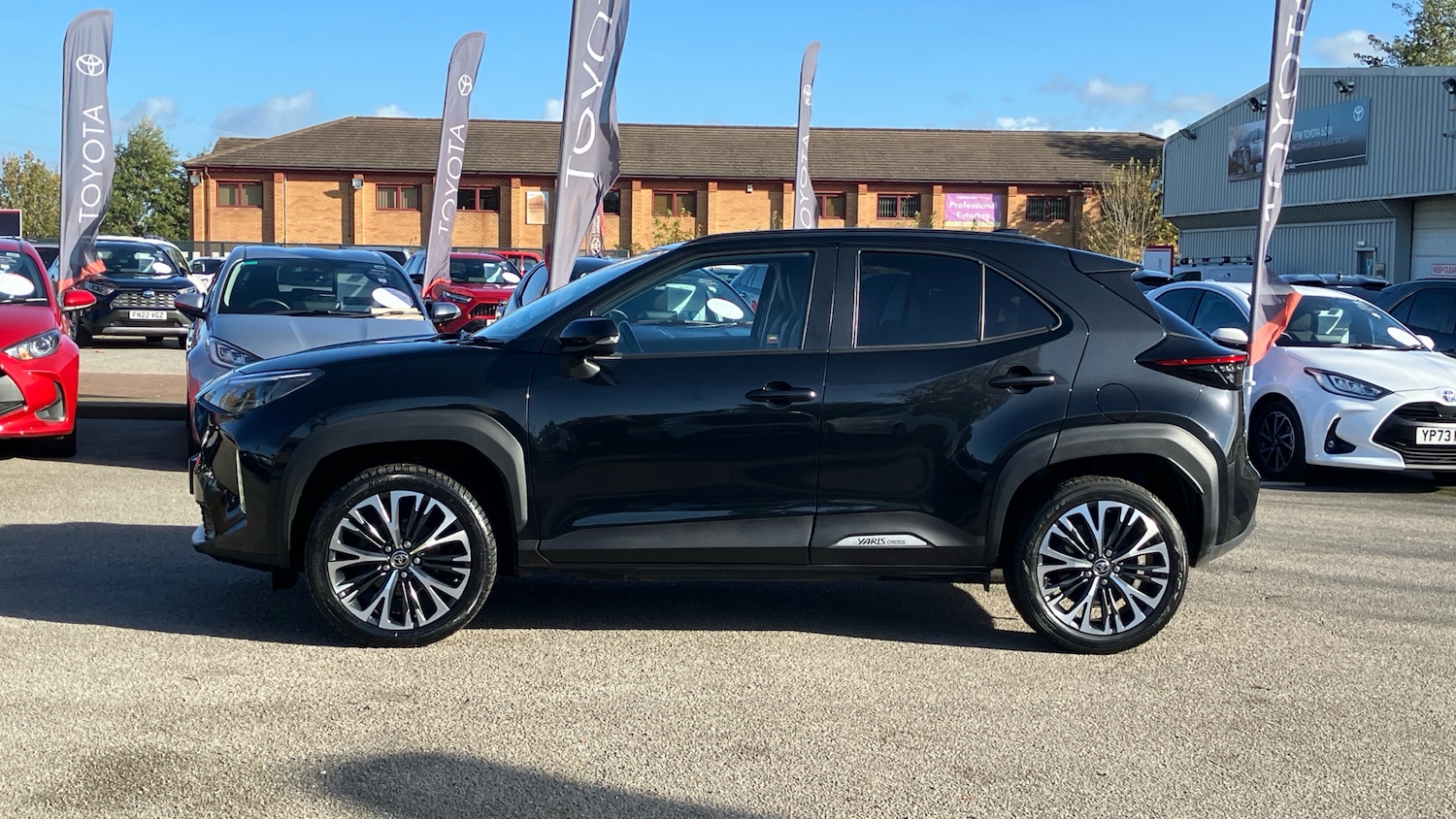 Used Toyota Yaris Cross 2023 for sale - 76532587: Photo 17