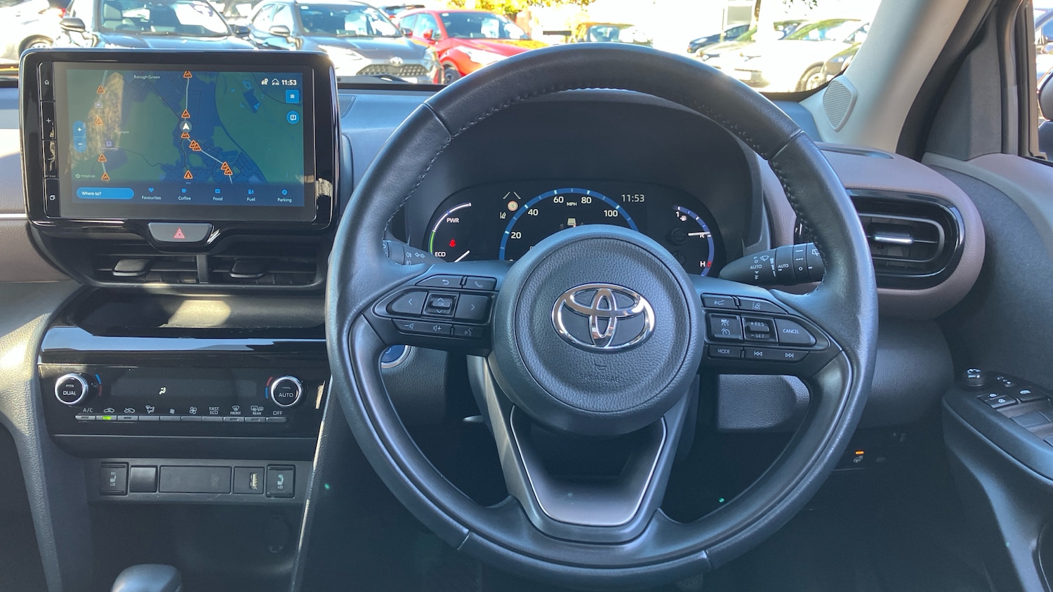 Used Toyota Yaris Cross 2023 for sale - 76532587: Photo 6
