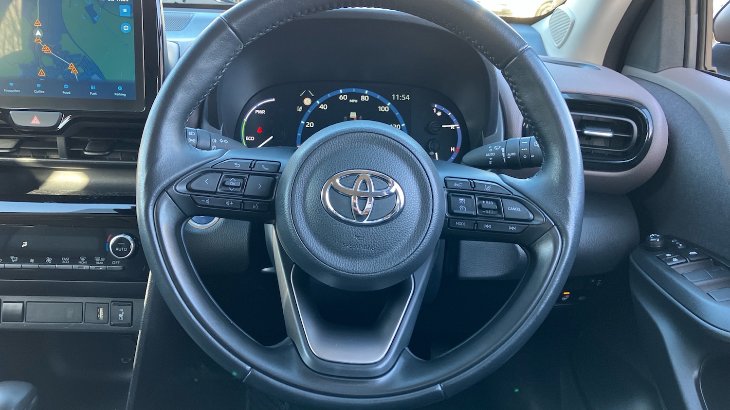 Used Toyota Yaris Cross 2023 for sale - 76532587: Photo 8