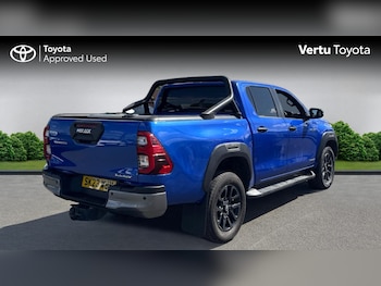 Used Toyota Hilux 2023 for sale - 75523395: Photo