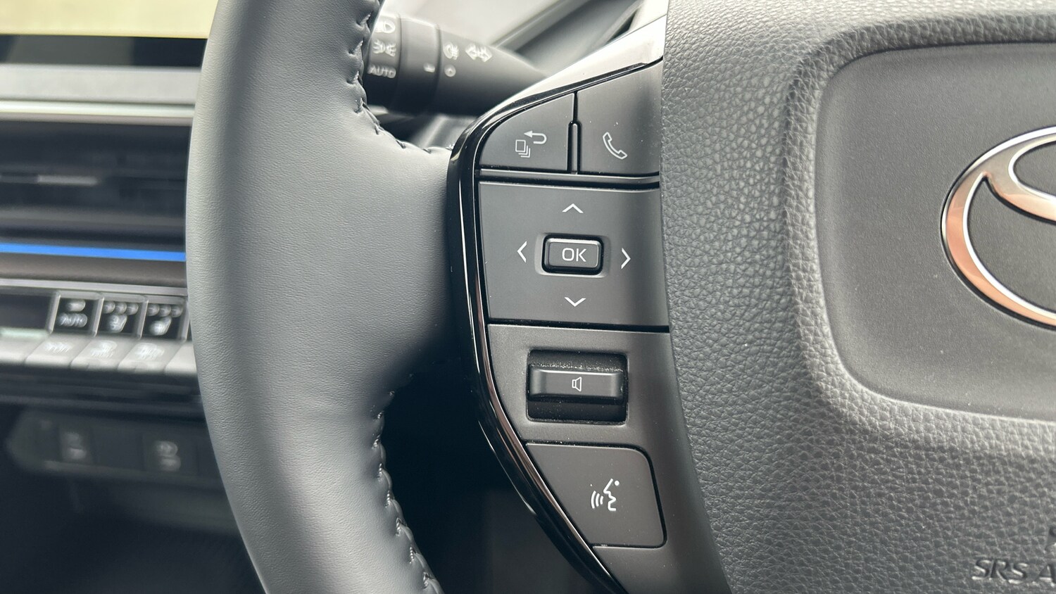 Used Toyota Prius 2024 for sale - 76364340: Photo 35