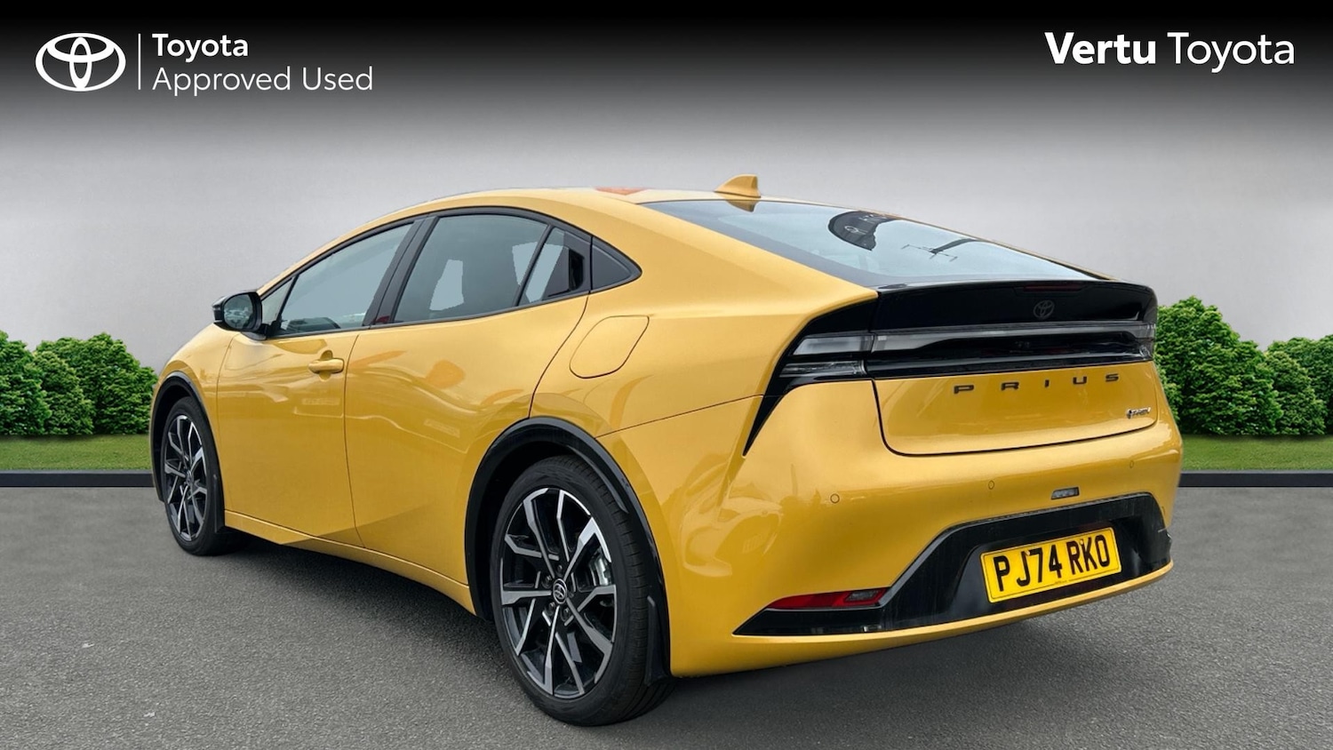 Used Toyota Prius 2024 for sale - 76364340: Photo 4