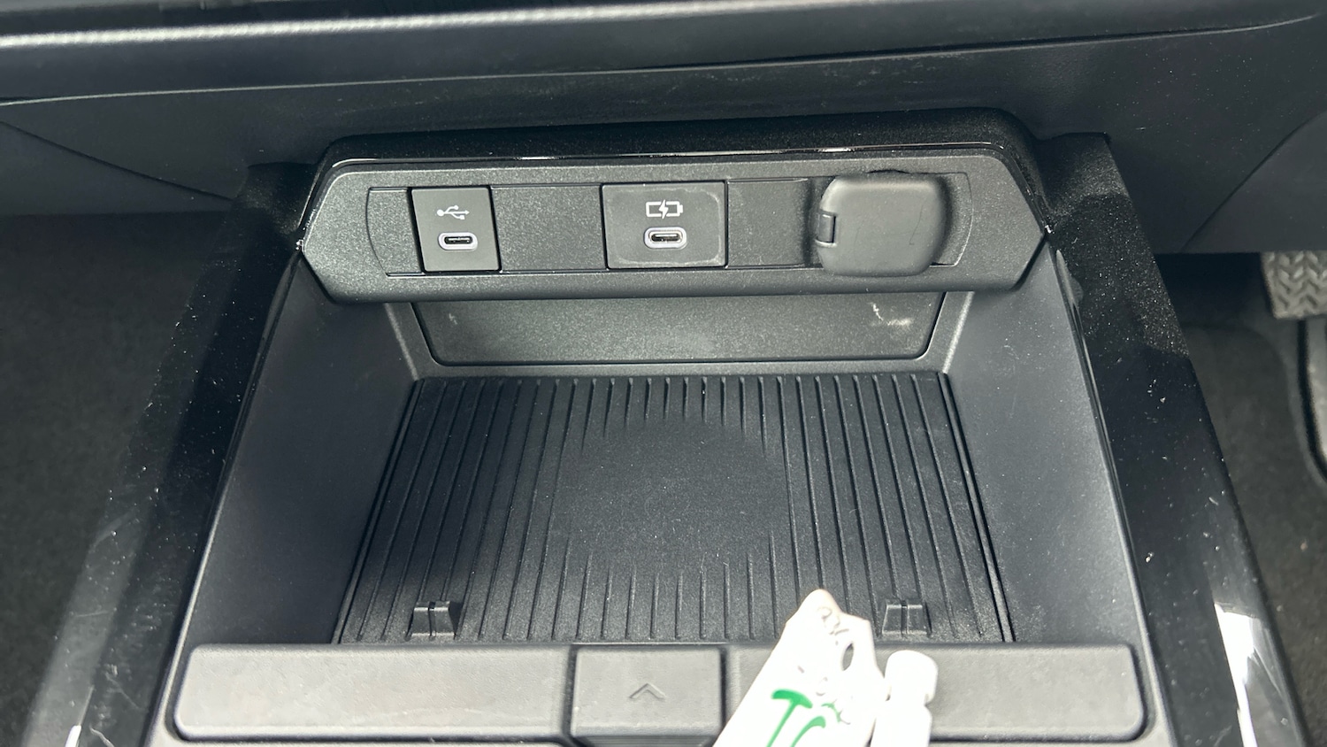 Used Toyota Prius 2024 for sale - 76364340: Photo 45