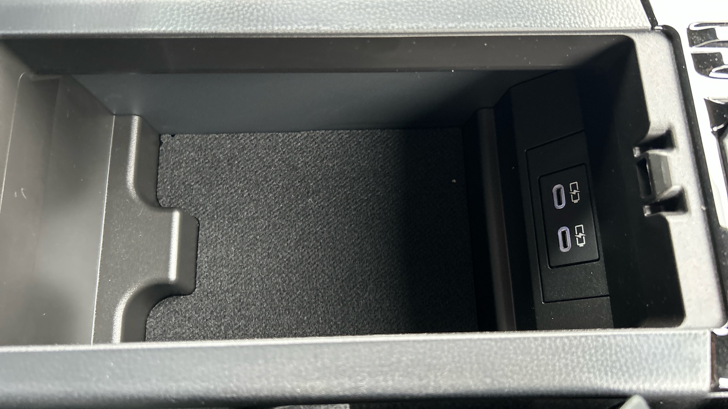 Used Toyota Prius 2024 for sale - 76364340: Photo 48