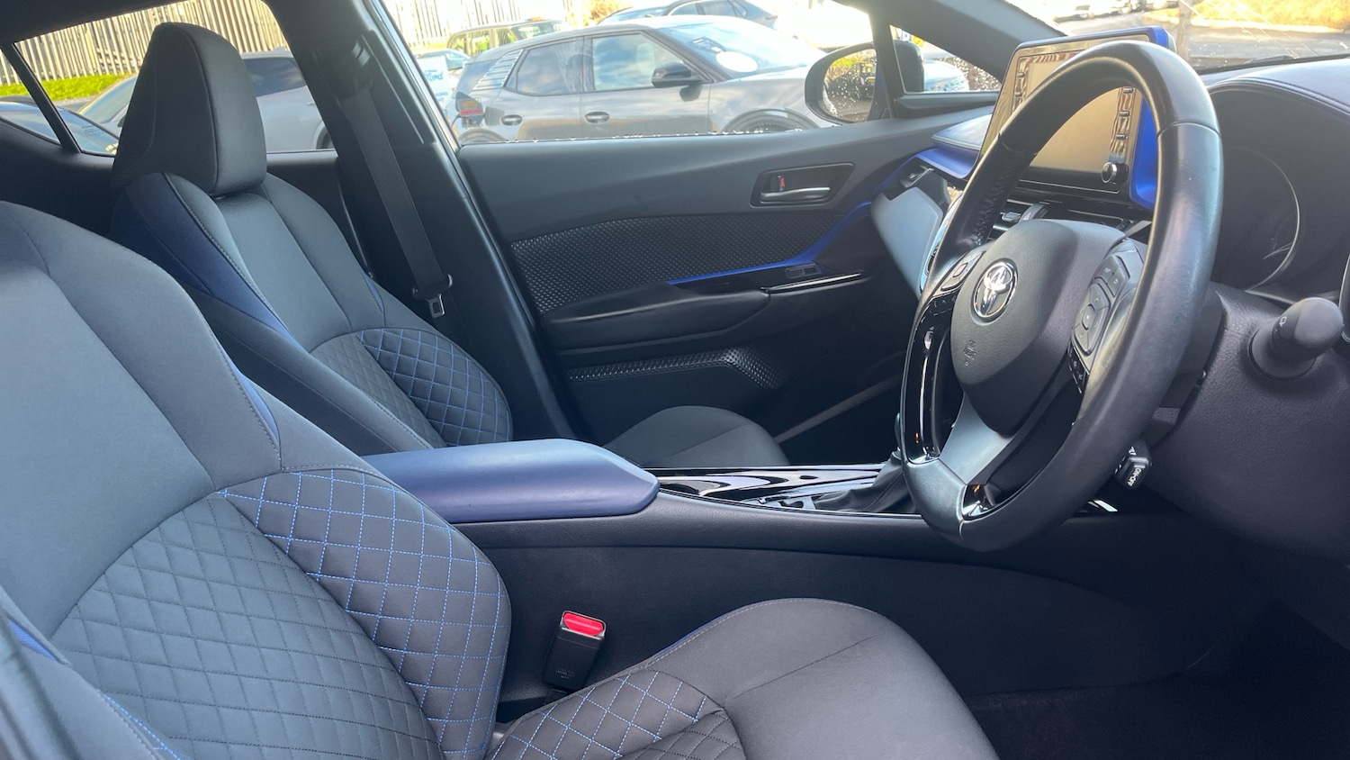 Used Toyota C-HR 2020 for sale - 76879266: Photo 11