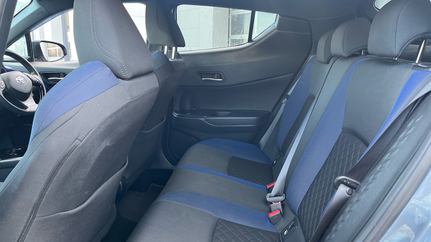 Used Toyota C-HR 2020 for sale - 76879266: Photo 13