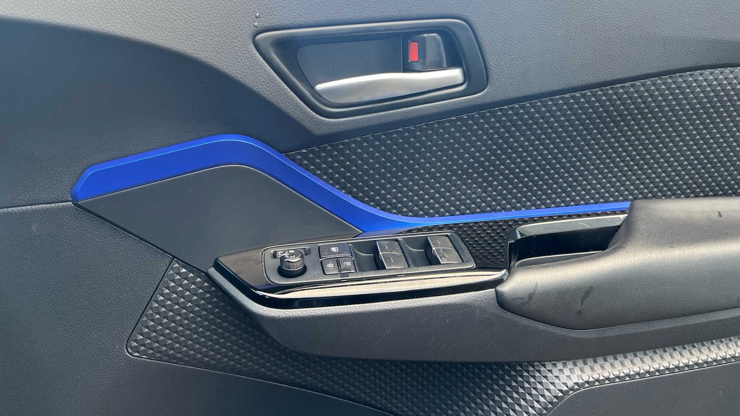 Used Toyota C-HR 2020 for sale - 76879266: Photo 54